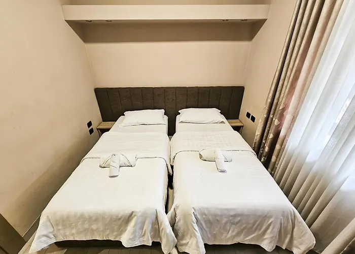 Lägenhet Sunflower Twin Tirana